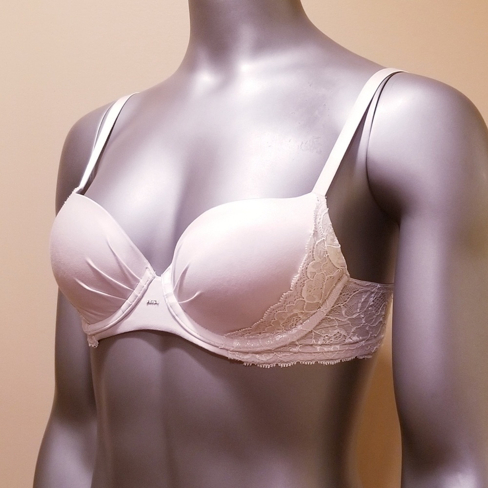 VS Fabulous Bra